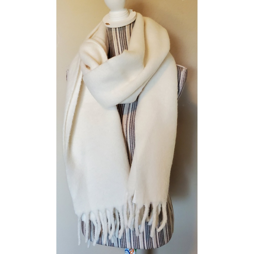 Uniqlo Souffle Yarn Chunky Stole Off White Wool Blend Fringe Scarf 261-470736